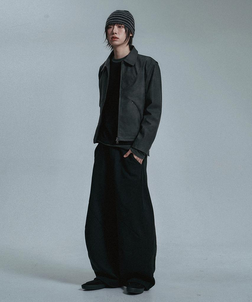 MOO Curved Line Dart Balloon Sweatpants - Black