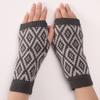 Zweifarbige rautenförmige kurze Handschuhe, neue Herbst- und Winter-Woll-Warme Ärmel, modische Damen-Strick-Fingerhandschuhe