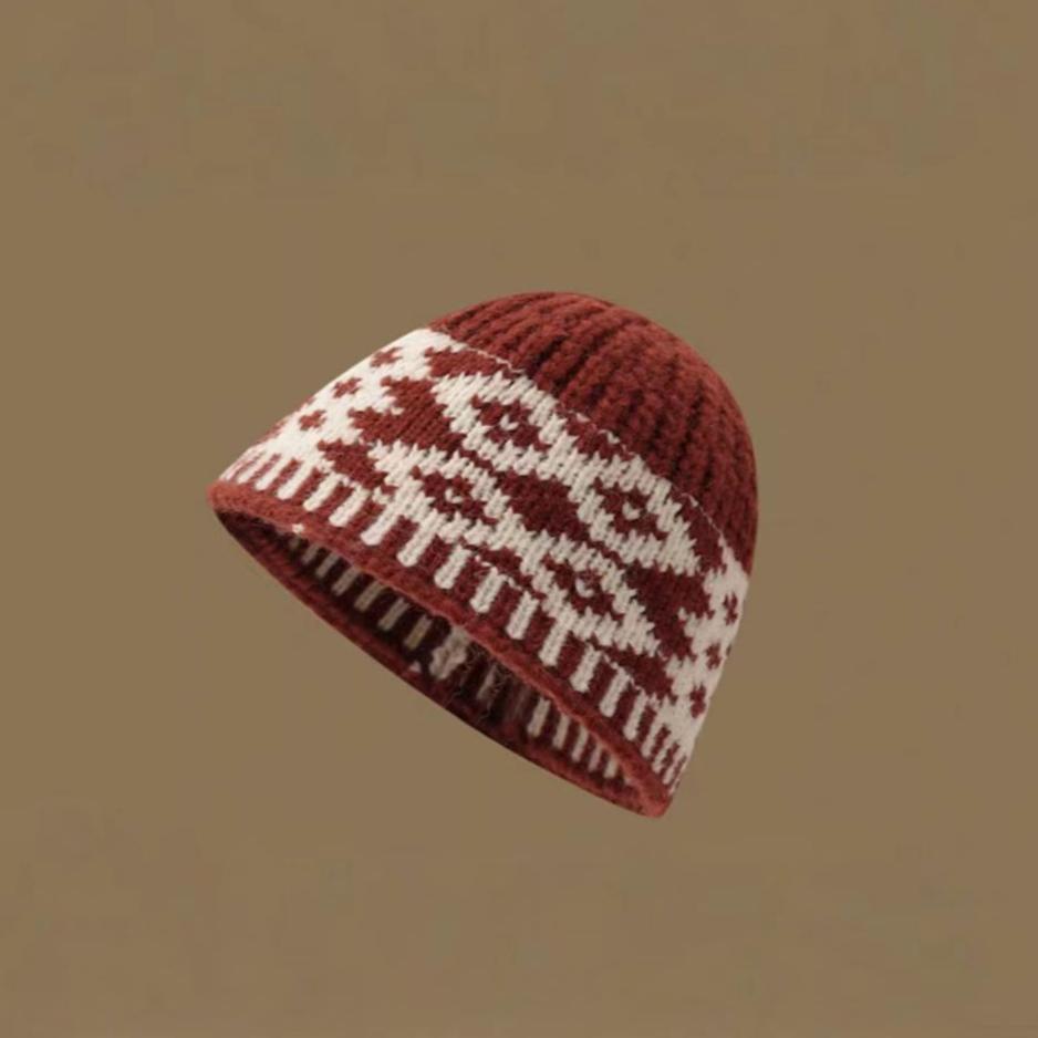 

Spring and Autumn Jacquard Knitting Big Head Circumference Show Face Small Wool Hat Female One size fits all червоний