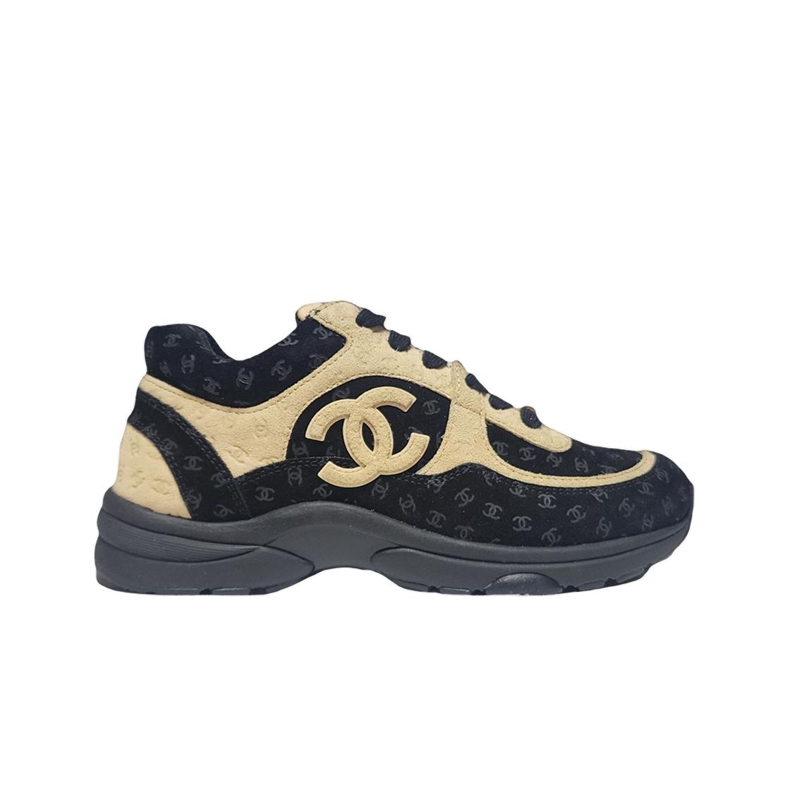 

(в) Кроссовки Chanel Принтованная телячья кожа и Черный Бежевый 35.5W