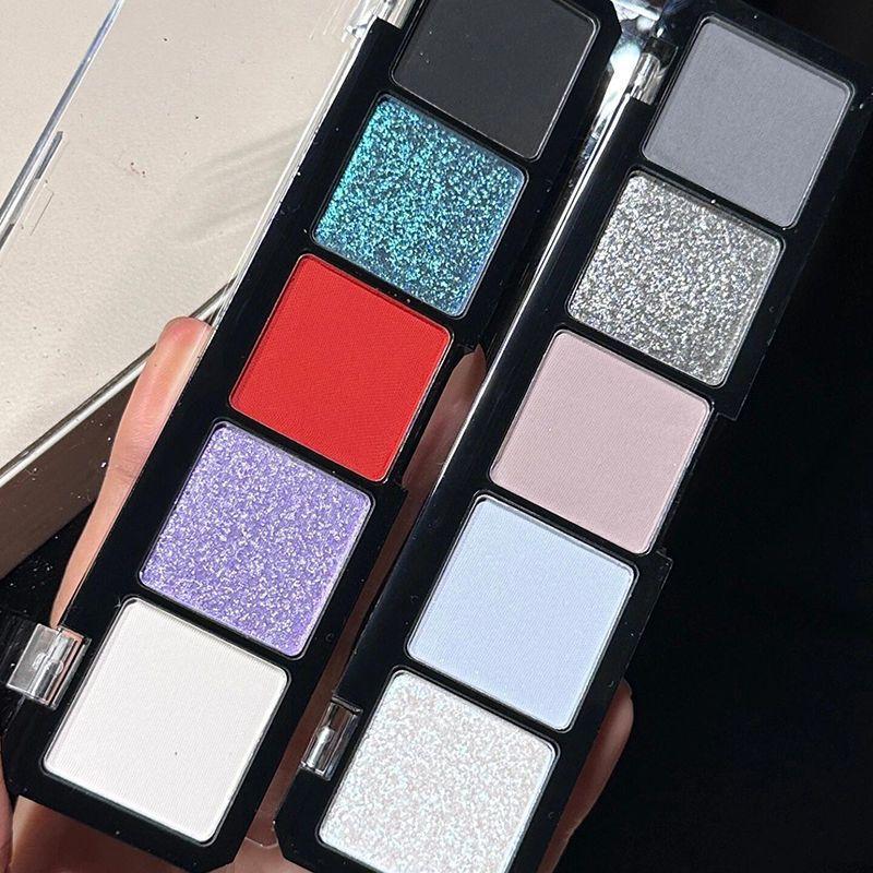 Gothic Style Black and Red Five-color Eyeshadow Palette Pearl Burst Flash Cool Dark System Cos Smoky Gray and Blue Eyeshadow Palette