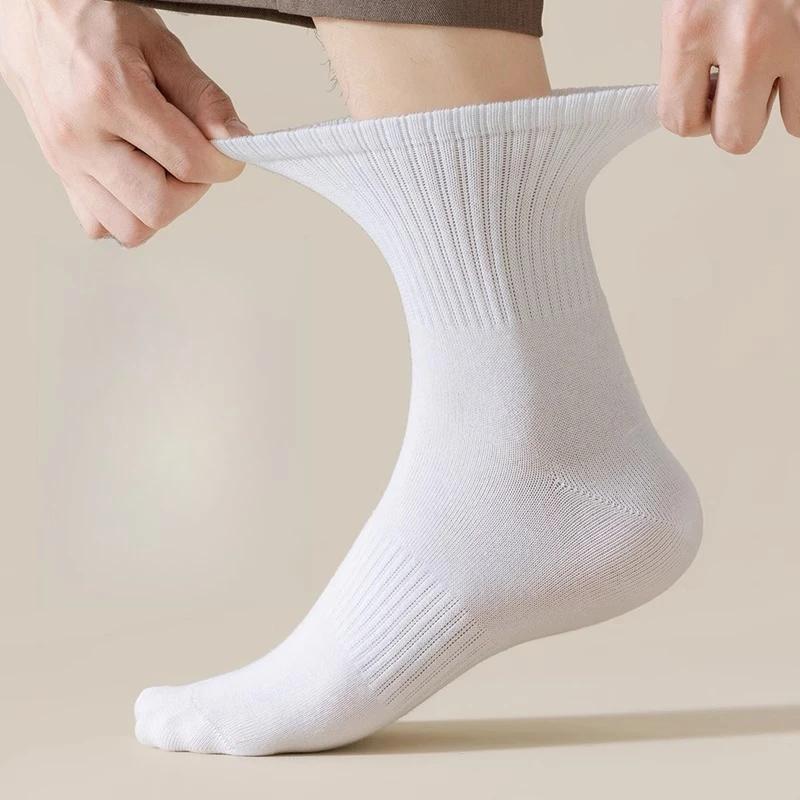 Men Cotton Mid Crew Socks Solid Color Casual Winter Sports Socks Simple Basic Long Socks For Men Comfortable And Versatile