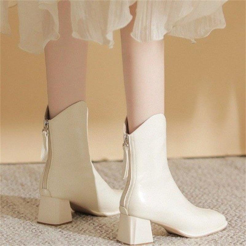 

Французские белые тонкие ботинки V-образный вырез короткие ботинки Chelsea женские 2024 новые осенне-зимние высокие каблуки ботинки Martin толстый каблук 40