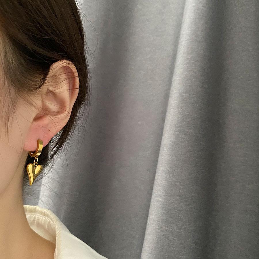 Titanium Steel Heart-Shaped Pendant Earrings - Non-Fading, Light Luxury, High-End Design, Latest Trend for Women