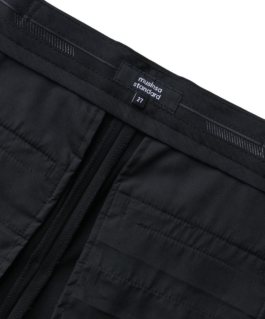 Musinsa Standard Woman Women'S Wide Bermuda Half Slacks [Black]