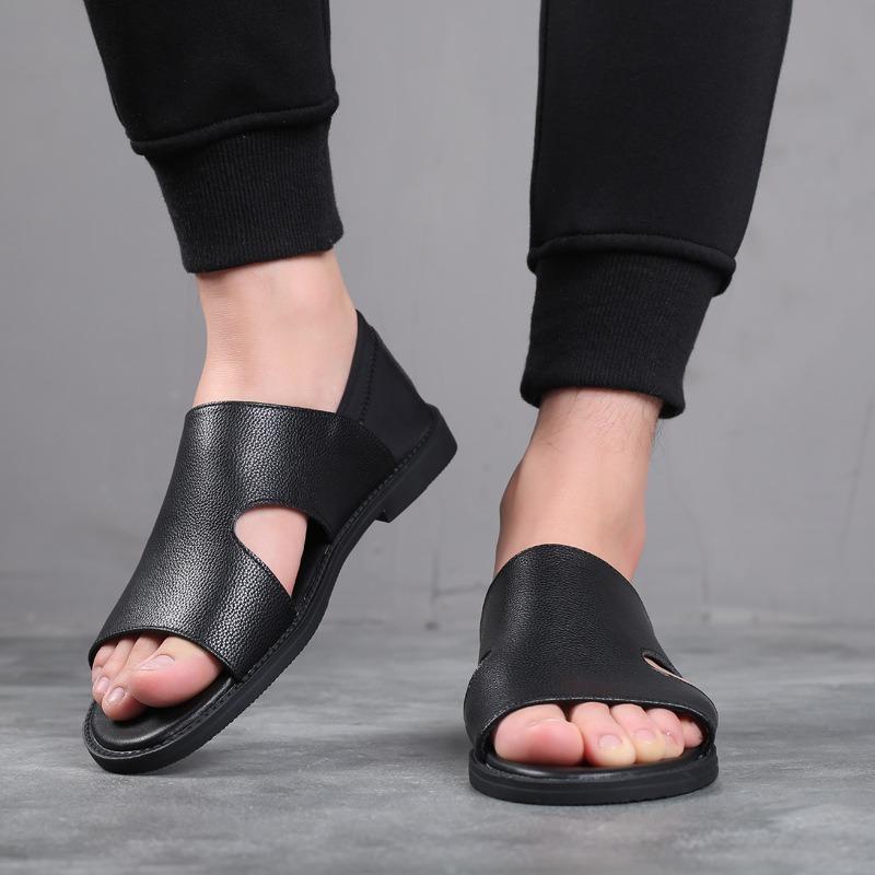 Extra Large Size Men's Shoes New Leather Summer Boys Cool Slippers Casual Beach Shoes Men's Outer Sandals