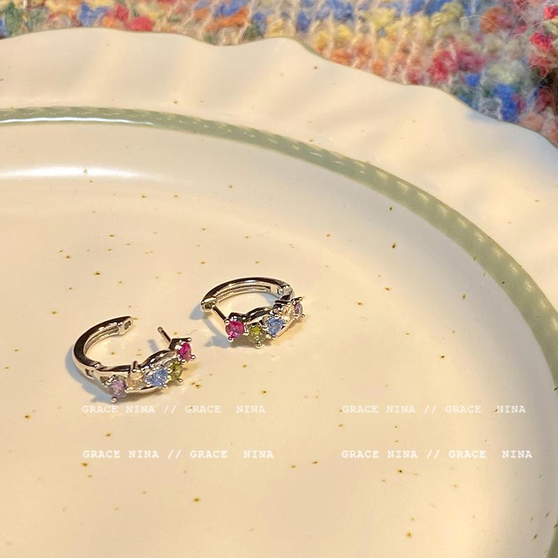 

Millennium Spice Girls~ Color zircon earrings, small and delicate stud earrings, new foreign gas ring earrings, women s high sense