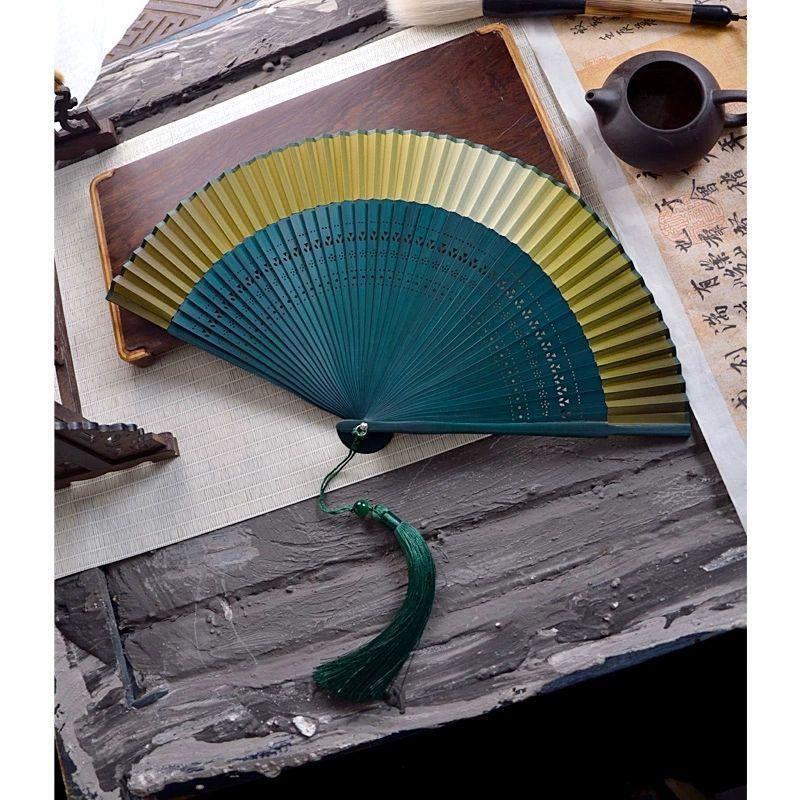 Chinese Bamboo Hand Fan Ventilador Portable Vintage Folding Black Silk Fan Classical Men Women Performance Prop Hand Fan