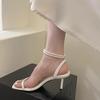 Sandaler med lav hæl Dame Skinn Draktsko Dame Beige Sølv Sommer Høye hæler Lave hæler Mote Komfort Jenter Høye hæler Sandaler