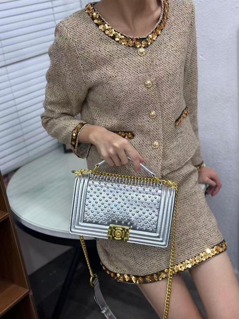 Pearl-Embellished Crossbody Bag with Half-Round Buckle and Chain Strap