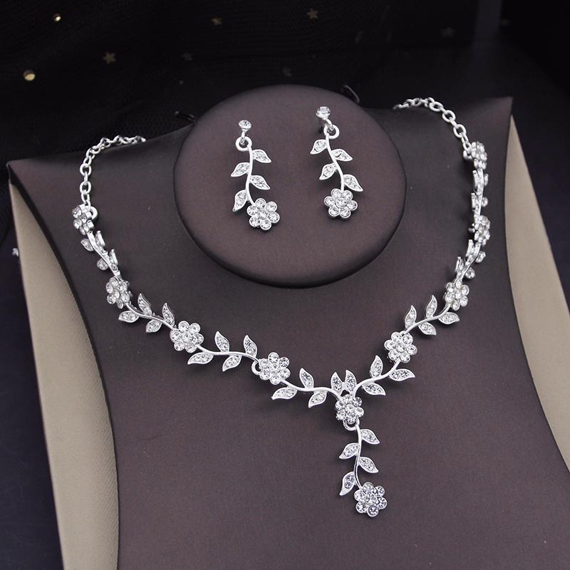 Luxury Tiaras Bridal Jewelry Sets for Women Flower Choker Necklace Sets Bride Crown Prom Wedding Jewelry Set Costume Accessory