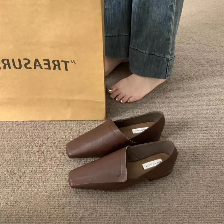 Módní ploché boty Dámské mokasíny Elegantní kožené boty se čtvercovou špičkou Měkké boty 2025 Trend Nová značka Zimní chůze Pohodlí Chaussures Femme