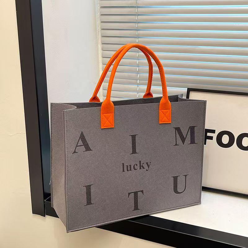 Modern Large Capacity Felt Handbag - Versatile and Stylish Shopping Bag with Letter Design