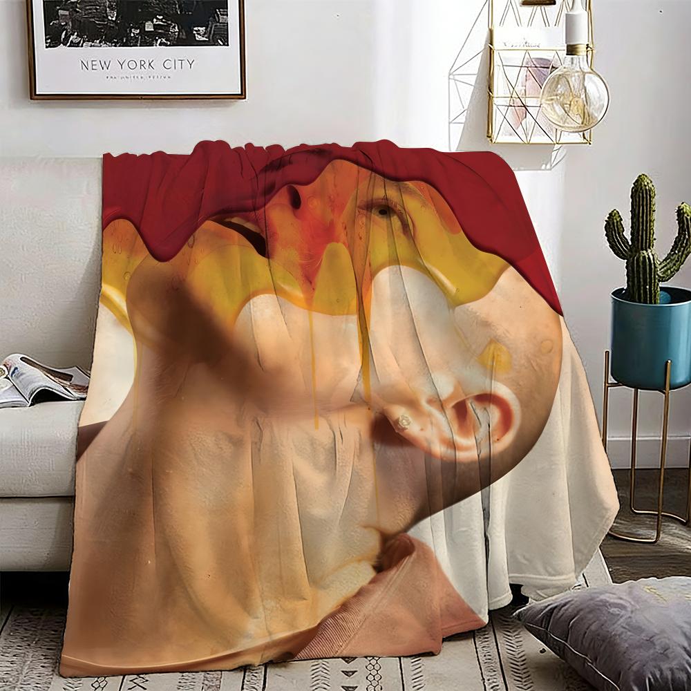 Bugonia Throw Lightweight 240g Flannel Blanket Soft Skin-friendly for Summer Cooling 75X95CM