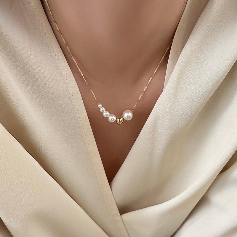 Pearl Butterfly Necklace Female Design Sense High Sense Does Not Fade Accessories Collarbone Chain Tide