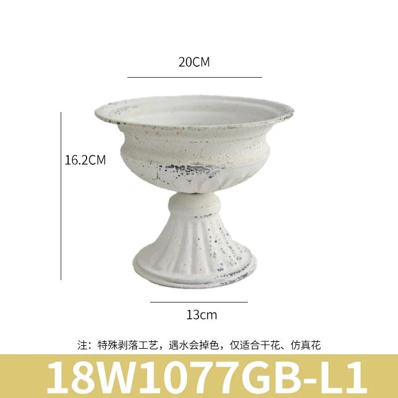 Weiße Retro Klassische Eisenkunst Vase Garten Schreibtisch Simulierte Blumentopf Für Blumenarrangement Hochzeit Feiertag Party Dekorieren