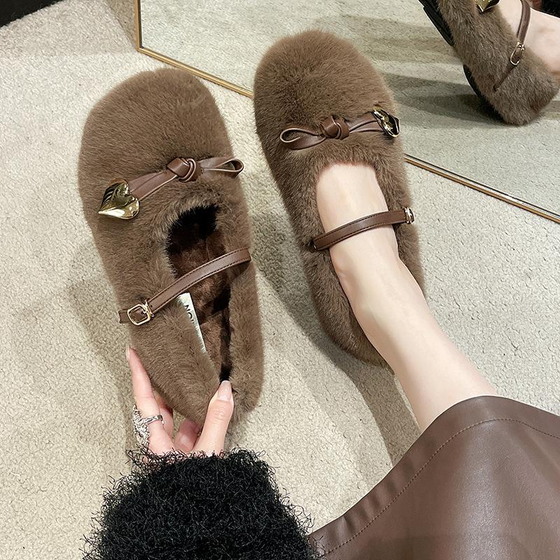 Flat-bottomed white Mary Jane fluffy shoes women's shoes wear 2025 new autumn and winter velvet French gentle single shoes