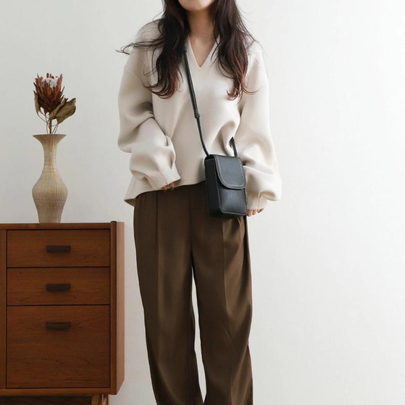 Autumn and Winter Japanese Pullover Solid Color Loose V-neck Lantern Long-sleeved Sweater Jacket Women