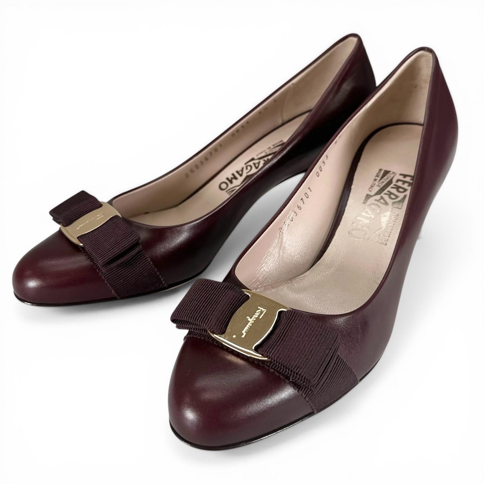 Pristine Salvatore Ferragamo pumps CARLA 55 Vara ribbon Brown leather Women 6.5 Used