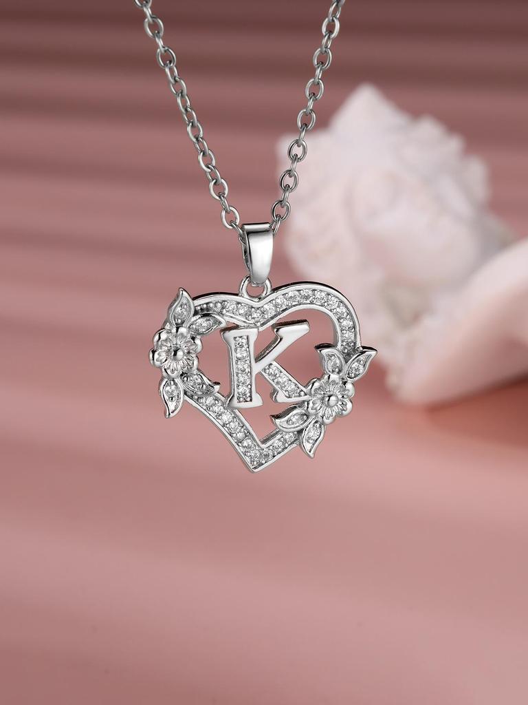 Collana Lettera Inglese a Forma di Cuore - Design alla Moda e Versatile
