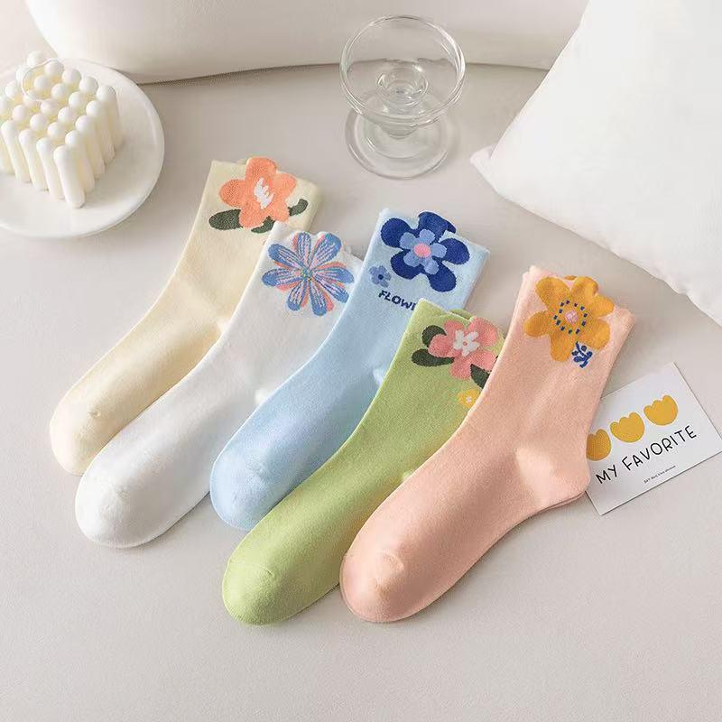 1 Pair Women Cotton Socks Sweet Tulip Flowers Socks For Girls Famale Japanese Harajuku Mid Tube Casual Socks
