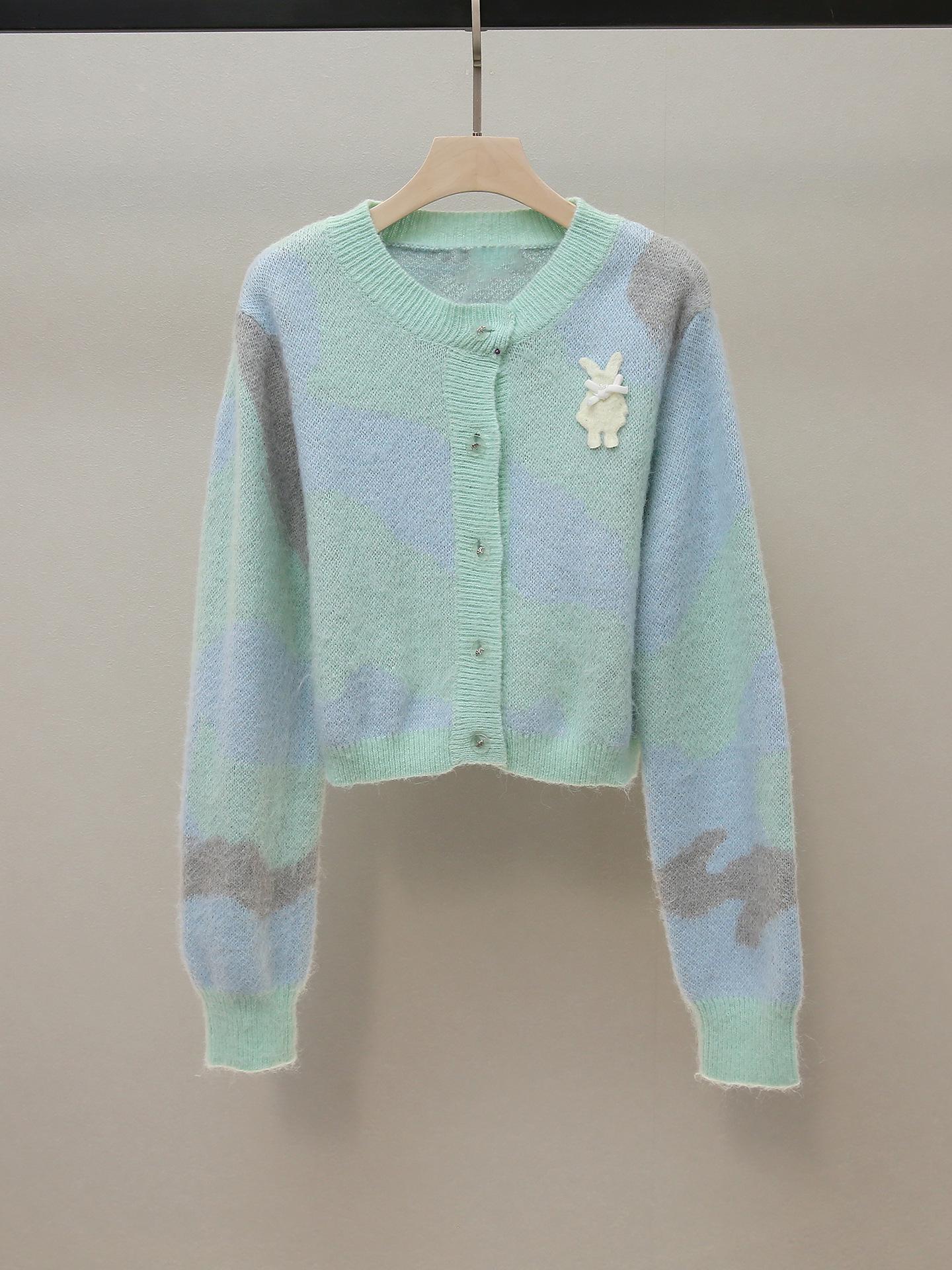 

Yili Zhuoya Autumn Sweet Girl Embroidered Soft Cardigan Sweater for Women Medium