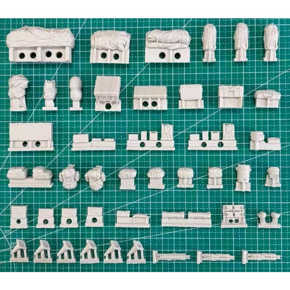 1/35 Scale Die-Cast Resin Model Assembled Kit M1A1/A2 Tank Stowage Set (No Tank) Unassembled and Unpainted