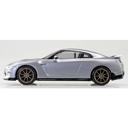 Aoshima Bunka Kyozai 1/32 Scale Rakupla Snap Kit No.03-UM Nissan R35 NISSAN GT-R 2024 Ultimate Metal Silver Pre-Colored Plastic Model