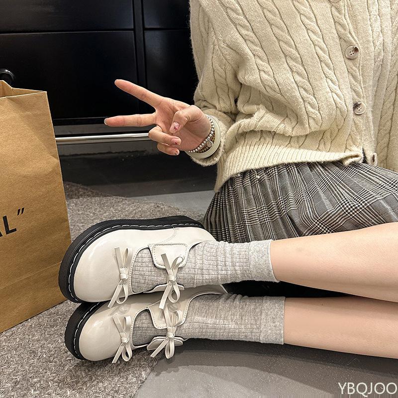 Sapatos de salto alto com laço francês Sapatos de couro de sola grossa para senhoras 2025 Sapatos Mary Jane estilo britânico Bico redondo cor sólida scarpins femininos