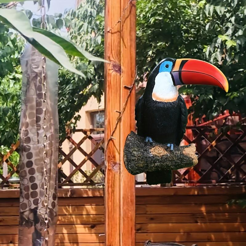Natural Rustic Toucan Bird Figurine Tree Hugger Decor Hanging Resin Ornament Sculpture Garden Statue Animal Yard Wall Decoration