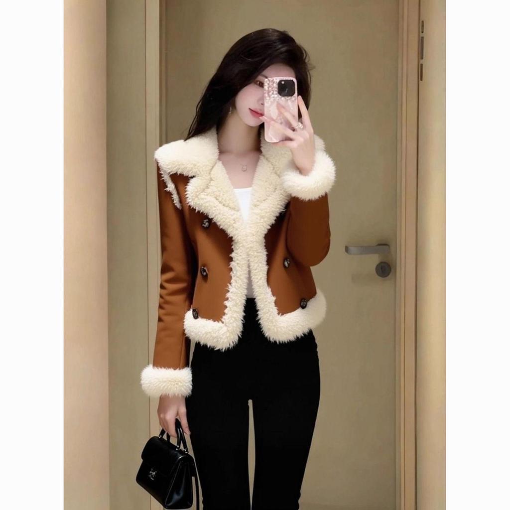 Women's Stylish Brown Shearling Coat - Chic, Thick, and Warm Winterwear.