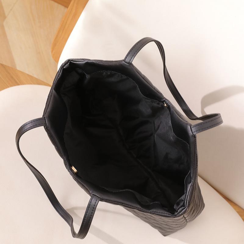 Embroidered rhombus large-capacity women's bag bag, simple casual mobile phone makeup tote bag