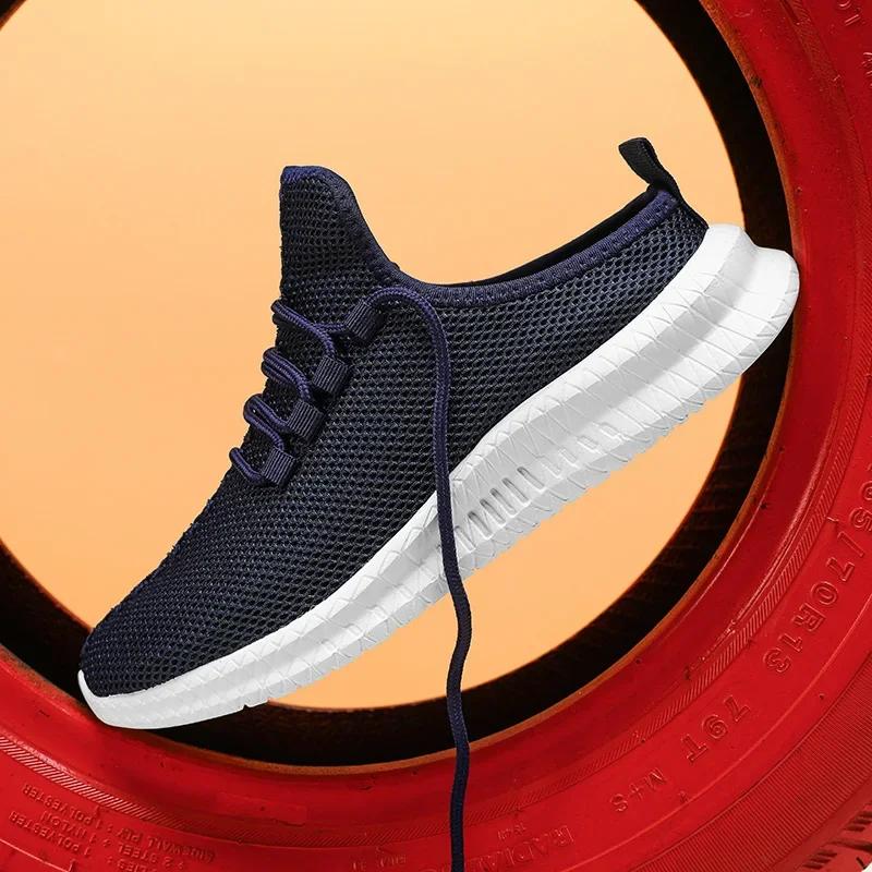 2025 Men Running Sneakers Lightweight Half Sport Shoes Classical Mesh Breathable Casual Shoes Moccasins Sneakers