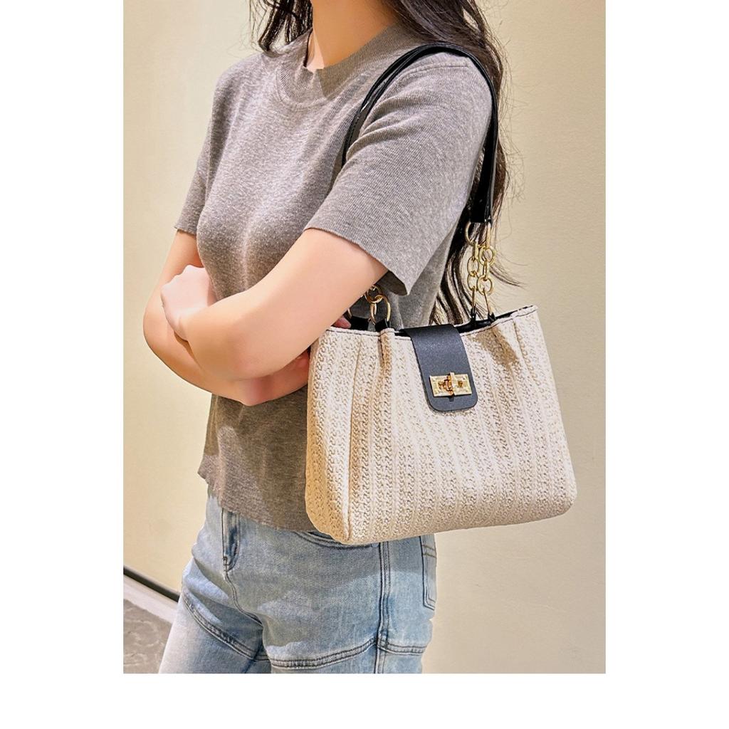 Elegant Ladies' Large Capacity Shoulder Bag with Adjustable Chain Shoulder Strap and Front Flip Button Closure - Woven Handbag