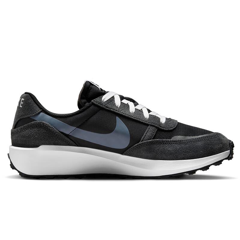 Nike Men's Waffle Nav Cushioning Sports Shoes