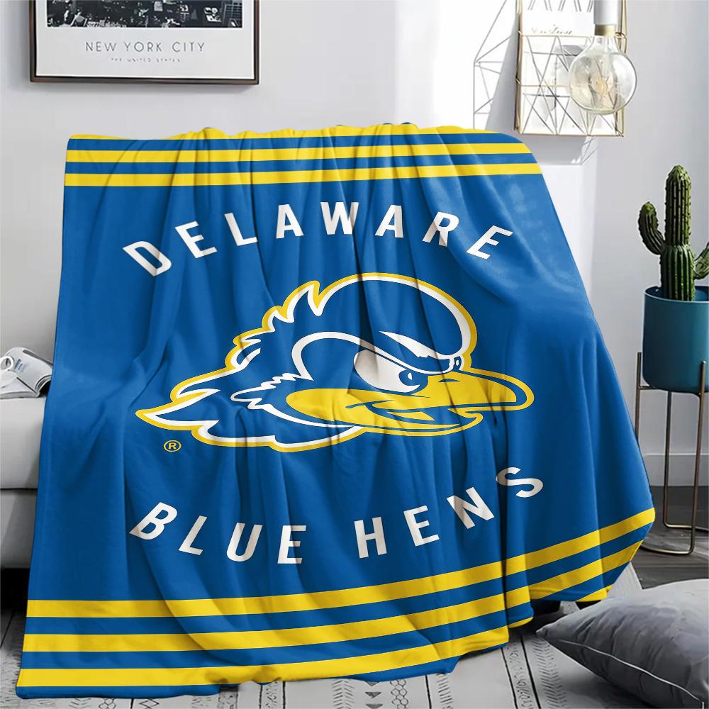 Delaware Fightin' Blue Hens Print Flannel Blanket High Quality Warm Comfortable Cover for All Seasons Perfect for Gifts Home Decor