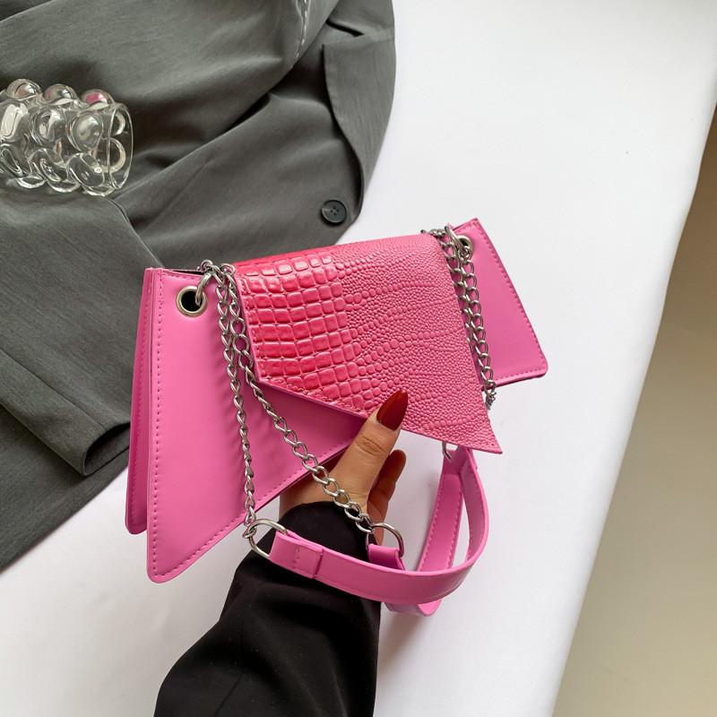 

Modern And Sleek 2024 Women s Crossbody Chain Bag Stylish Simple Shoulder Purse For Everyday Use рожевий