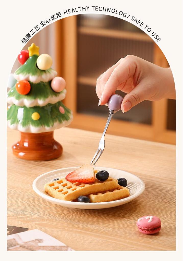 Festive Ceramic Christmas Tree Fruit Fork Set for Kids and Home Décor