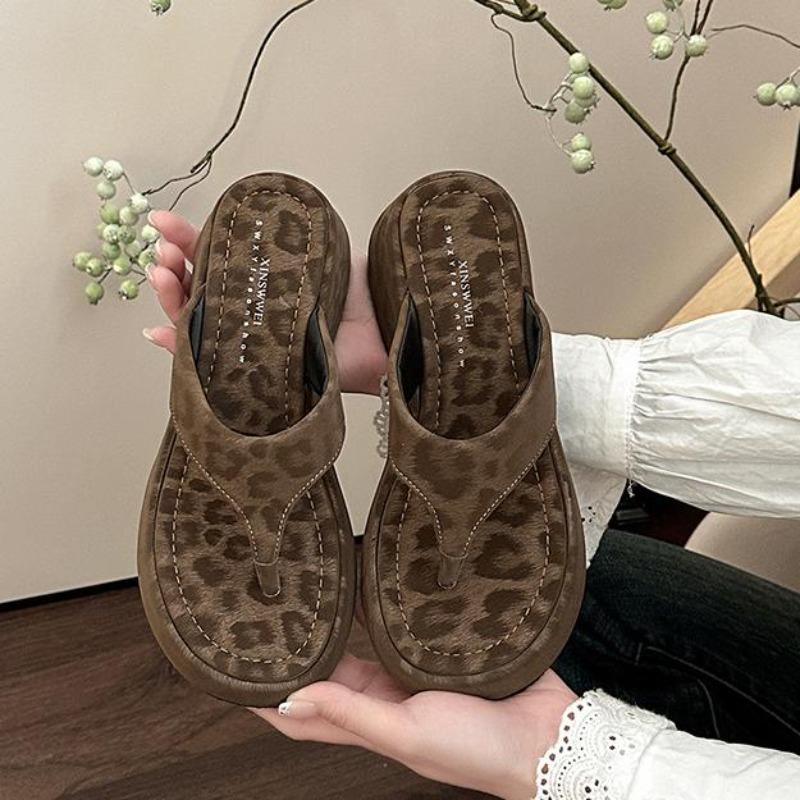 Fashion Summer Leopard Flip Flops Women Slippers Fashion Platform Wedges Heeled Slides Ladies Elegant Street Style Shoes Pantuflas Mujer