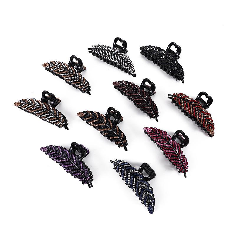 Elegant Rhinestone Diamond-Studded Shark Clip for Women