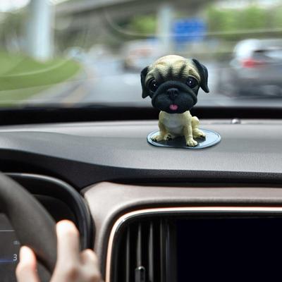 Chien qui secoue la tête Décoration de tableau de bord de voiture Ornement de chien qui hoche la tête Drôle Accessoires d'intérieur de voiture en résine pour bureau de voiture