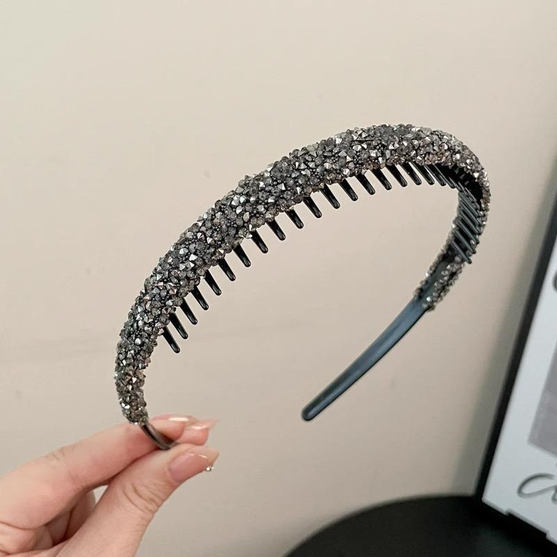 Nonslip Toothed Elastic Rhinestone Hair Hoops Glitter Trendy Hair Accessories for Women Graduation Ceremony Use