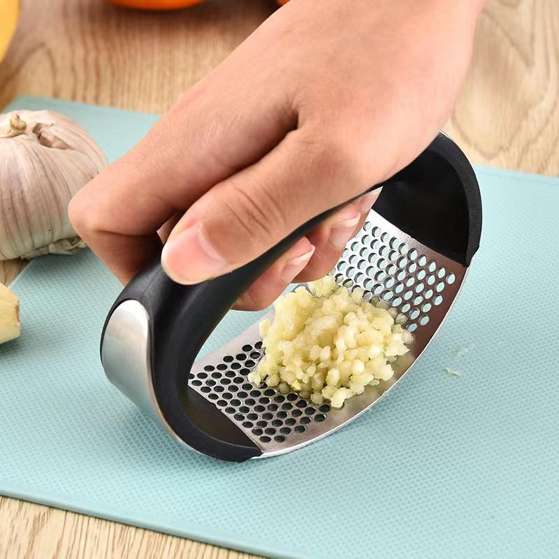 

Мясорубка для чеснока из нержавеющей стали с прочной ручкой, ручная дробилка для чеснока и имбиря