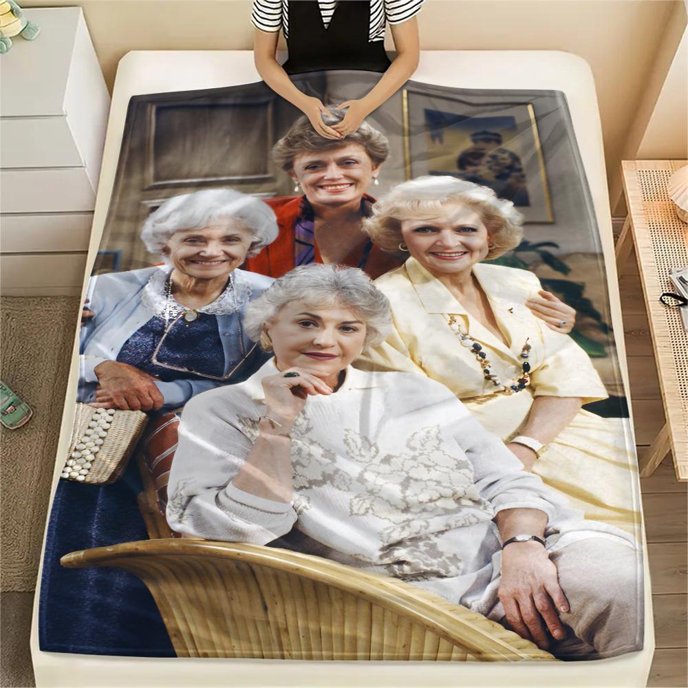 1PC The Golden Print Flannel Blanket, High quality All Seasons, Home Decor, Warmth and Comfort, Perfect for Christmas Gifts