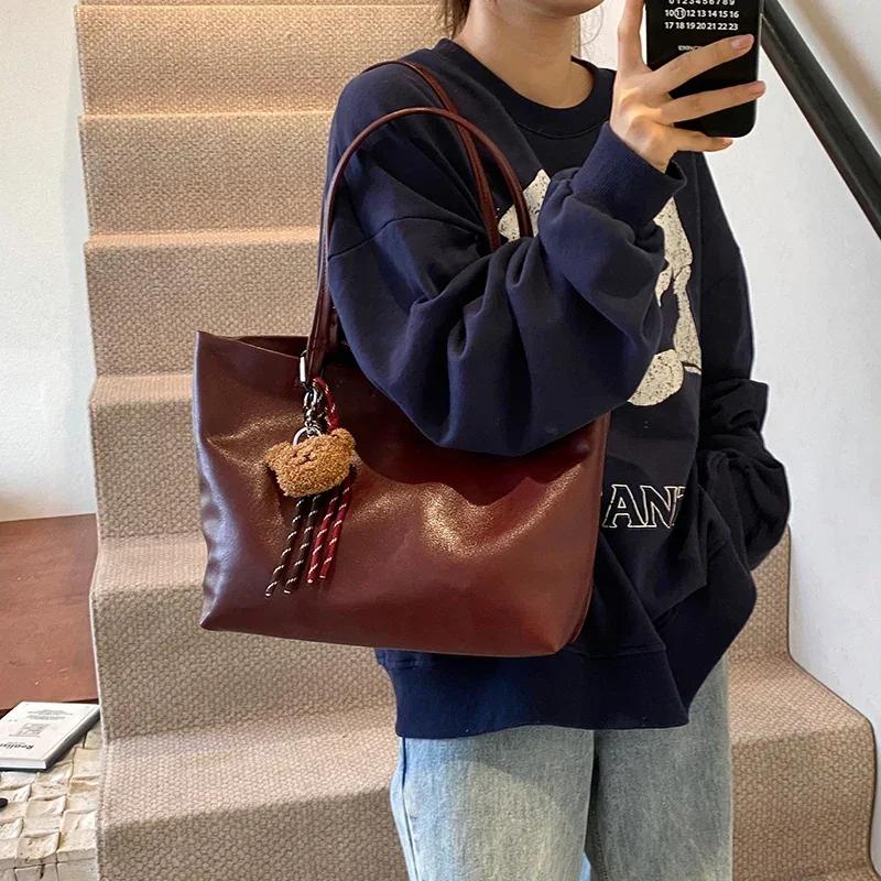 High-end minimalist autumn and winter large capacity bag for women elegant and versatile fashion bag