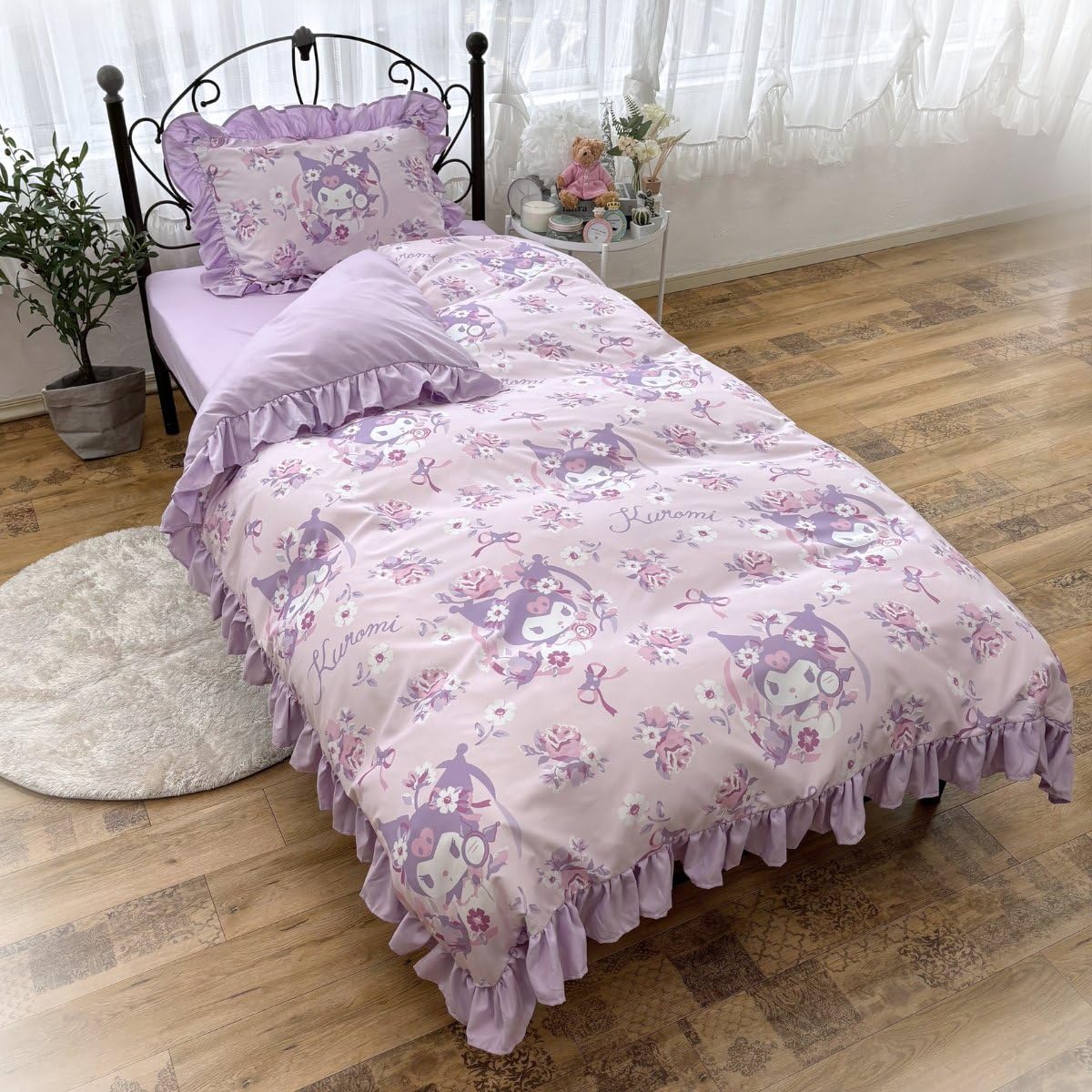 

Комплект из 3 предметов: пододеяльник с оборками Sanrio Kuromi, наволочки, простыни и пододеяльник (Один) SB-680-S