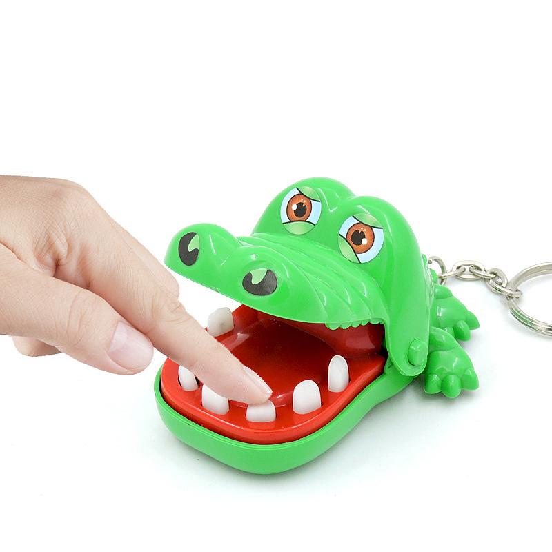 Забавный кусающий крокодиловый рот брелок мультфильм животное пресс зубы кусают пальцы — фото 15