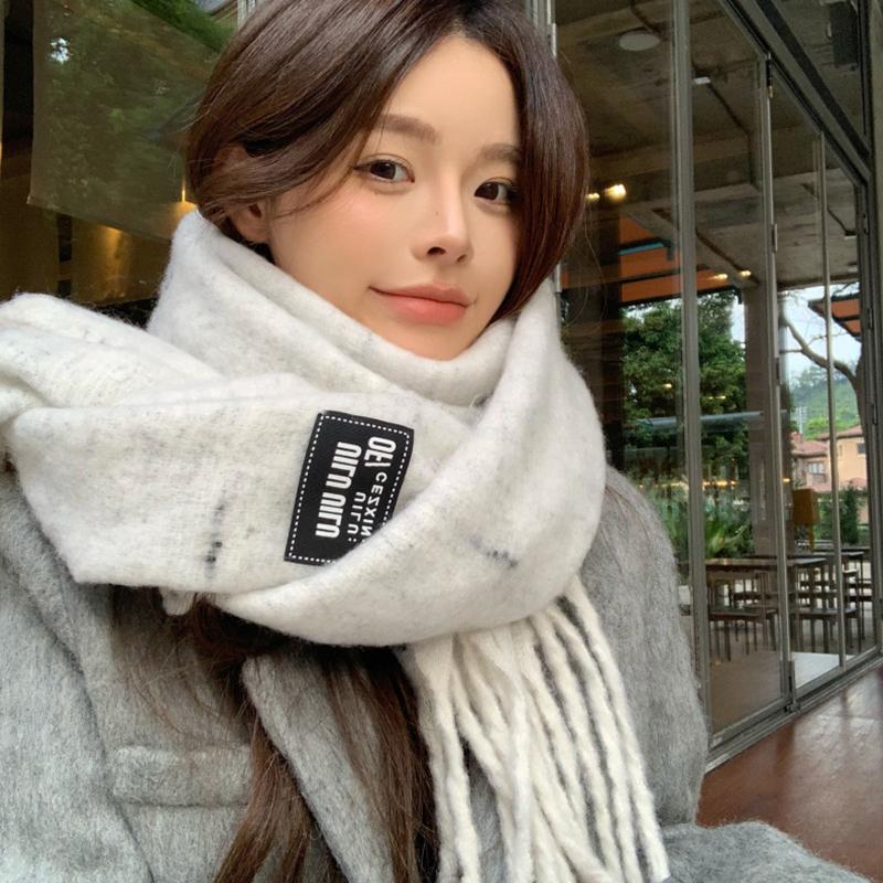 New Women'S Solid Striped Scarf Winter Warm Soft Fringe Shawl Korean Fashion Colorful Thick Wrap Scarves For Ladies Male Unisex