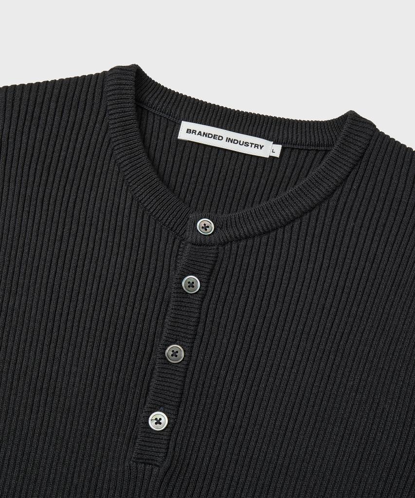 Beulaendideu Hard Twist Ribbed Henley Neck Half Knit [Graphite]
