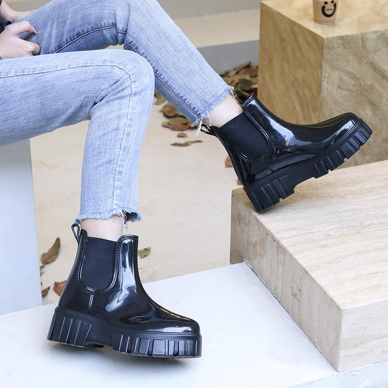 

Water shoes Japanese and Korean rain shoes women s fashion thickened rubber shoes Chelsea short rain boots non-slip 36 чорний
